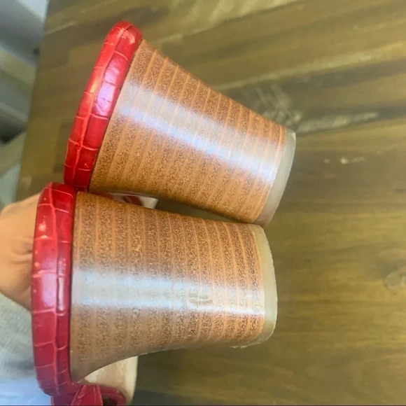 Brighton Red Terry Croc Embossed Leather Square Toe Sandals 90's Y2K Cherry - Picture 5 of 7